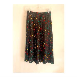 Vintage pleated midi skirt, size M